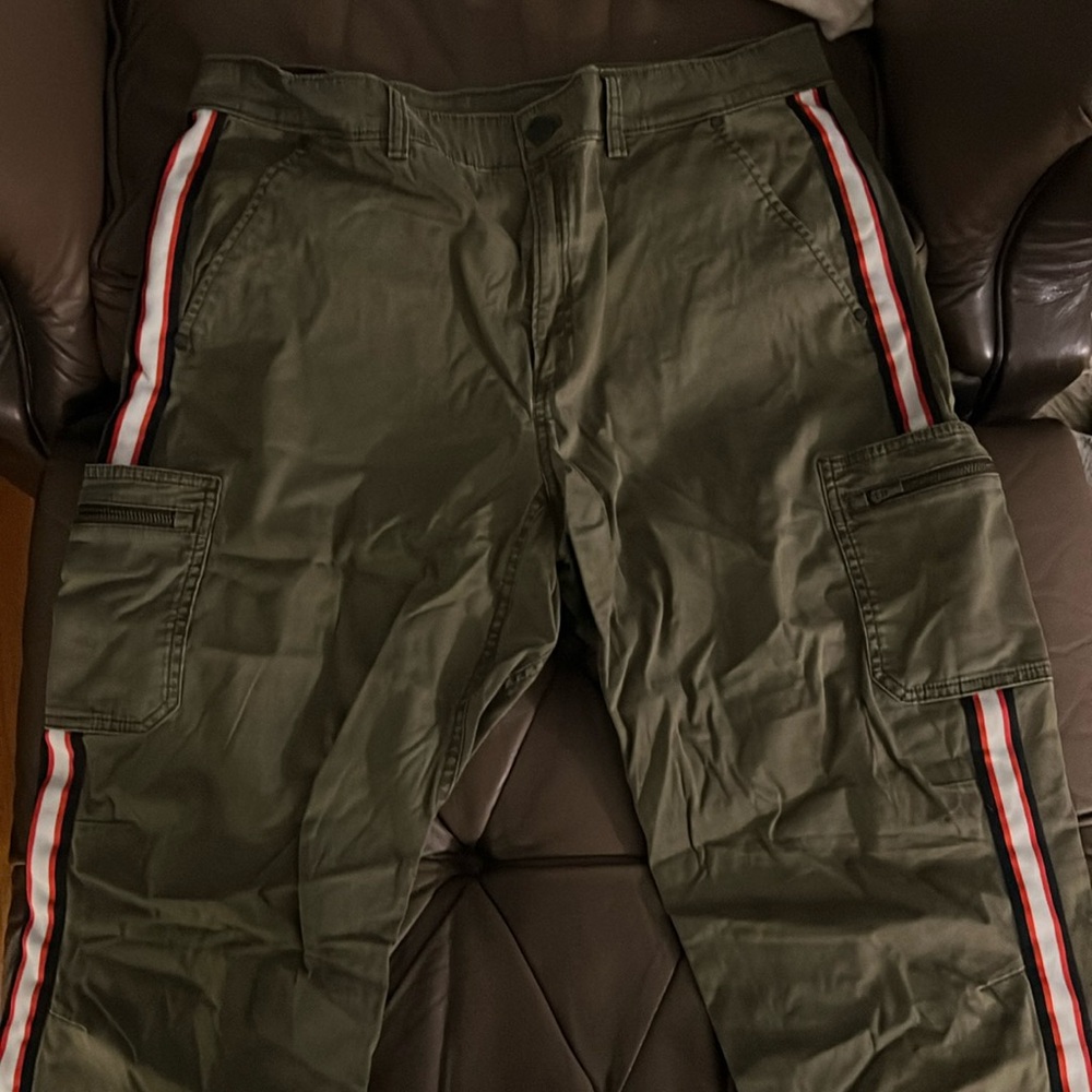 Athleta Summit Cargo Pants sz 14